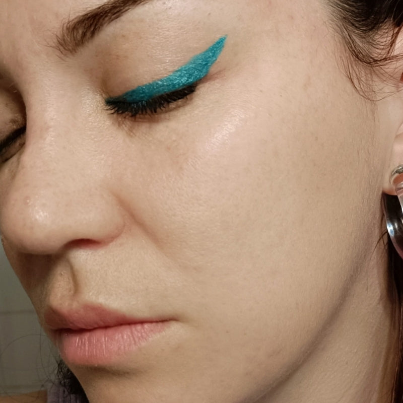 Wet Liner Turquoise Pool Party - Eyeliner à l'eau